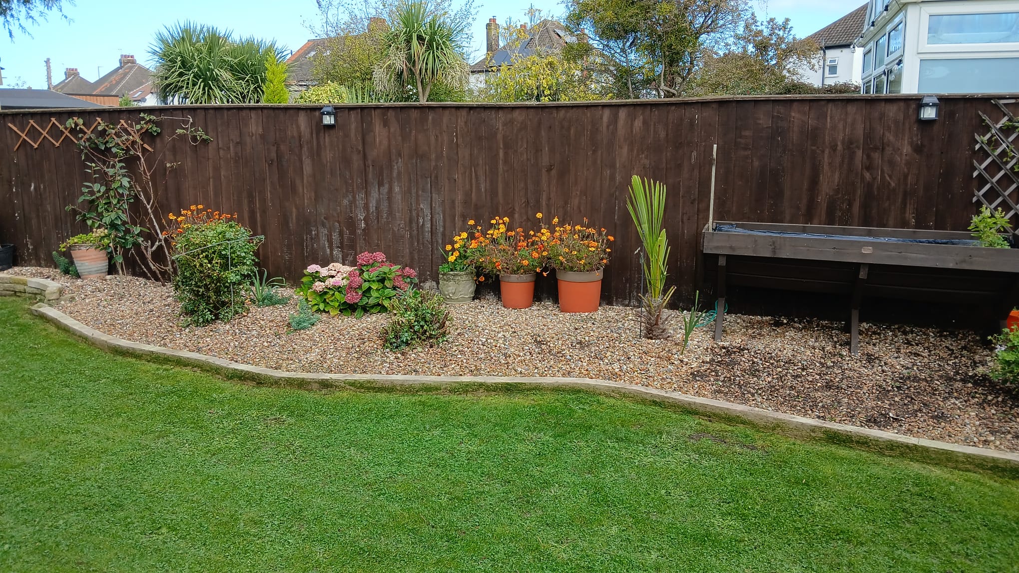 Garden beds and borders planting service in Ipswich